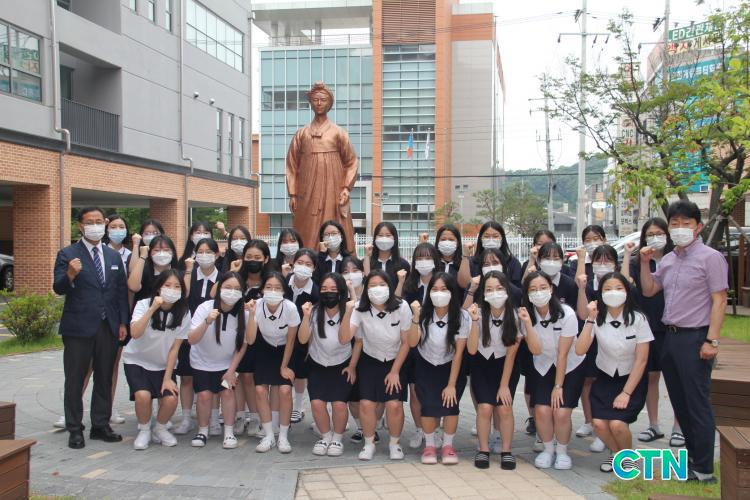 CTN - 확실하고 진실된 뉴스!-천안여자상업고, 충남상업경진대회 14년 연속 종합우승 기염 천안여자상업고, 충남상업경진대회 14년 연속... 